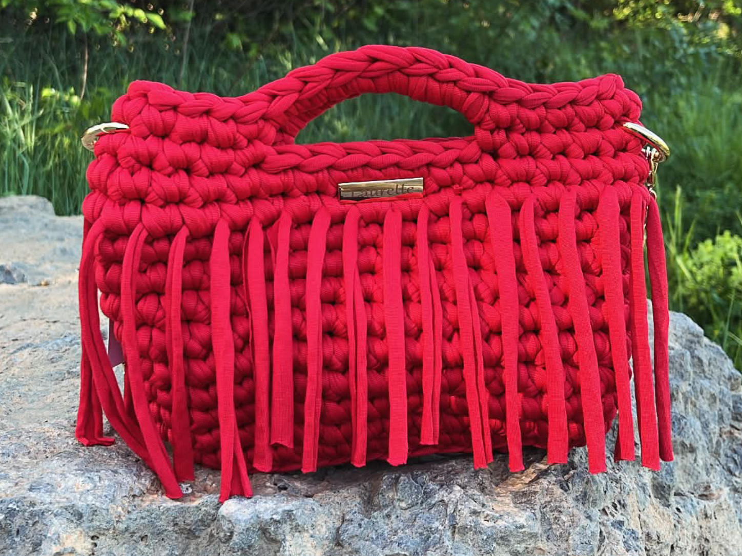 Sac Marie personnalisable - sac crochet rouge à franges fait main - Laurette Créations
