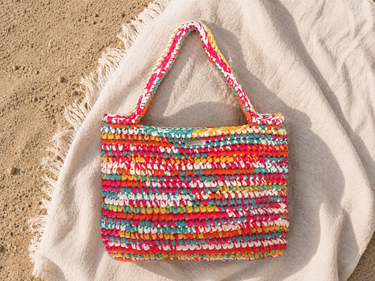 Sac de plage Renée personnalisable - grand sac crochet fait main multicolore - Laurette Créations